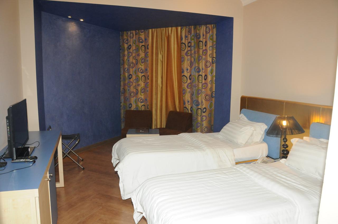Sky Hotel Salmiya Exterior foto